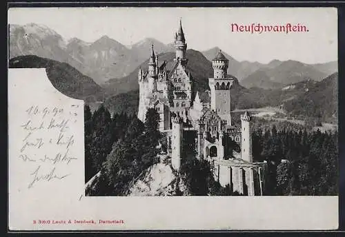 AK Neuschwanstein, Schloss mit Gebirgskette dahinter