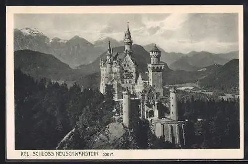 AK Neuschwanstein, Kgl. Schloss mit Gebirge dahinter