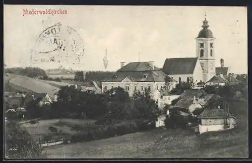 AK Niederwaldkirchen, Ortspartie mit Kirche