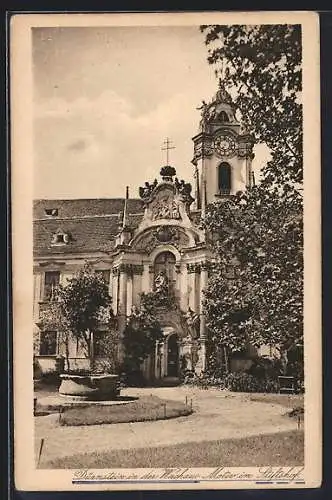 AK Dürnstein in der Wachau, Motiv im Stiftshof