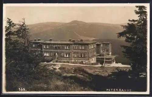 AK Peterbaude im Riesengebirge, Blick auf die Baude