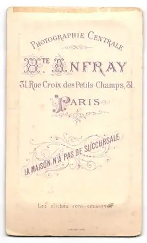Fotografie Hte. Anfray, Paris, Rue Croix des Petits Champs 31, Porträt eines Mannes mit markantem Schnurrbart
