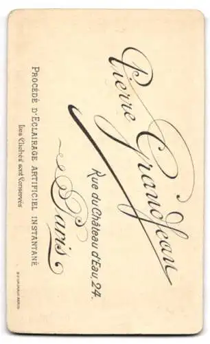 Fotografie Pierre Grandjean, Paris, Rue du Château d`Eau 24, Porträt eines jungen Mannes