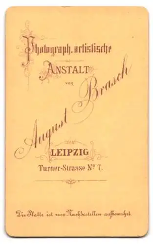 Fotografie A. Brasch, Leipzig, Turner-Strasse 7, Porträt eines Mannes im Anzug