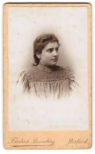 Fotografie Friedrich Rosenberg, Herford, Bielefelderstrasse, Porträt einer jungen Frau