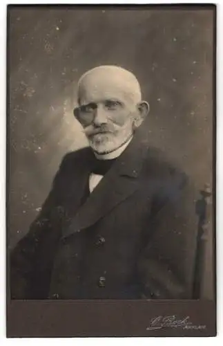 Fotografie E. Bock, Anklam, Porträt eines älteren Mannes