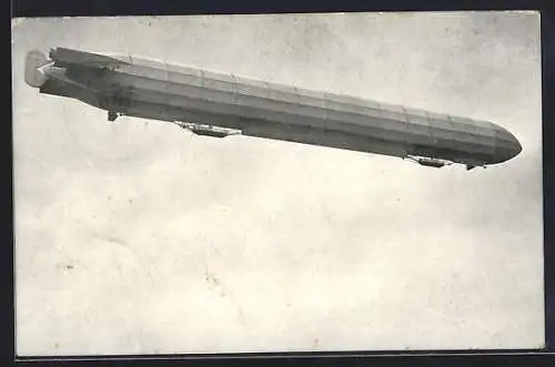 AK Zeppelin-Luftschiff III im Fluge