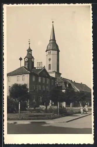 Foto-AK Bürgel / Thüringen, Marktplatz mit Rathaus