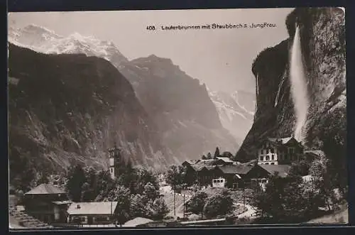 AK Lauterbrunnen, Ortsansicht mit Staubbach & Jungfrau, Wasserfall