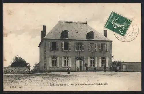 AK Mézieres-sur-Issoire, Hôtel de Ville