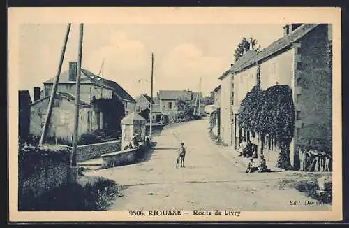 AK Riousse, Route de Livry