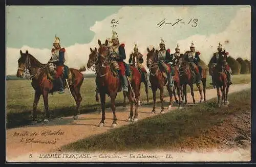 AK Französische Armee, Kürassiere reiten ins Feld