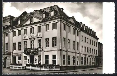 AK Koblenz a. Rh., Hotel Trierer Hof neben dem Stadttheater