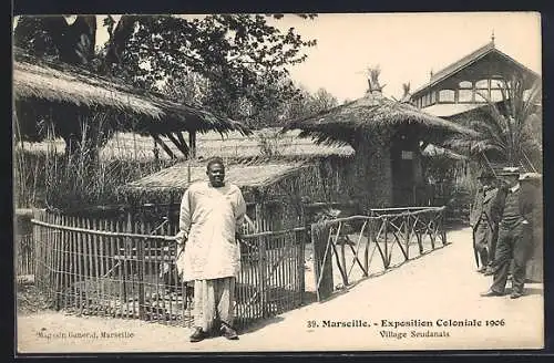 AK Marseille, Exposition coloniale 1906, Village Soudanais