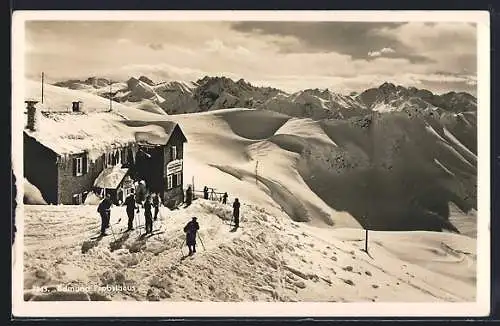 AK Edmund Probsthaus, eingeschneite Berghütte mit Blick zum Höfats & Mädelgabel