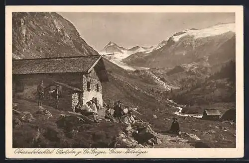 AK Kürsinger Hütte mit Obersulzbachtal Postalm, Leute rasten vor der Berghütte