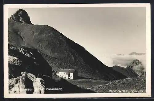 AK Tilisuna Hütte, Blick auf die Berghütte am Vorarlberg