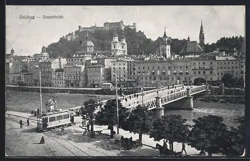 AK Salzburg, Teilansicht mit Staatsbrücke und Strassenbahn