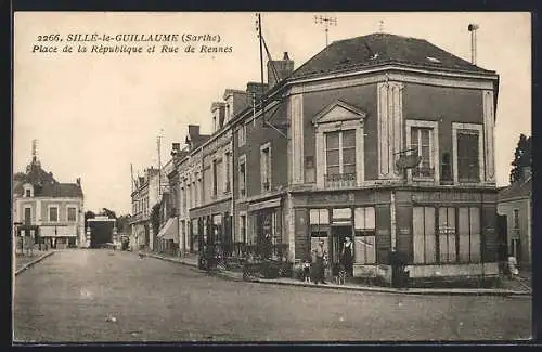 AK Sillé-le-Guillaume, Place de la République et Rue de Rennes