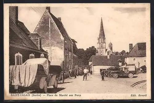 AK Saint-Calais, Place du Marché aux Porcs avec voitures et église en arrière-plan