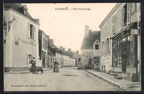 AK Lombron, Rue Principale avec habitants et chien devant le café Garonnier