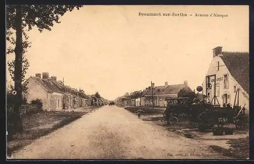 AK Beaumont-sur-Sarthe, Avenue d`Alencon avec bâtiments et rue animée