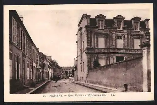 AK Mamers, Rue Denfert-Rochereau avec bâtiments historiques