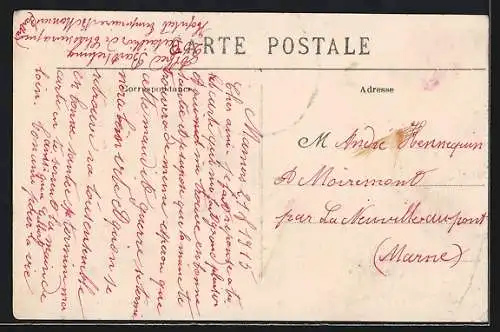 AK Mamers, Rue Gambetta animée avec passants et bâtiments historiques