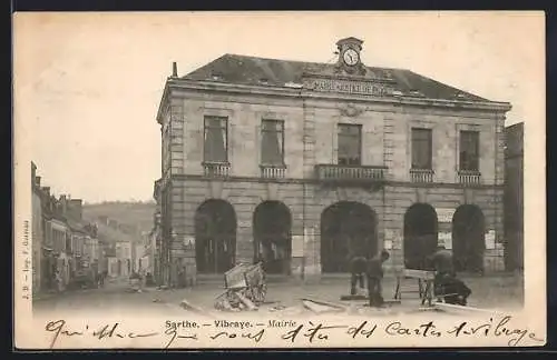 AK Vibraye, Mairie de Vibraye avec scène de rue animée