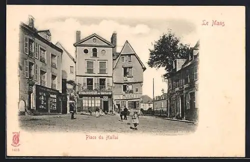 AK Le Mans, Place du Hallai avec bâtiments et passants