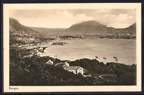 AK Bergen, Panoramablick auf die Stadt