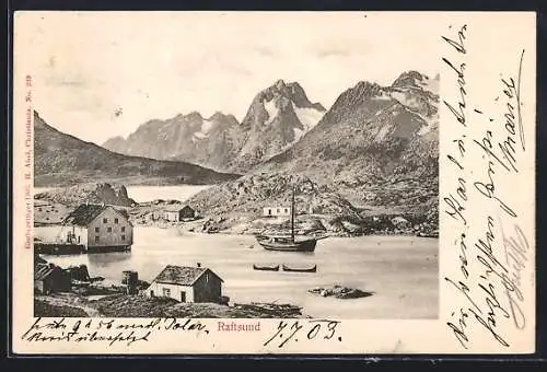 AK Raftsund, Gebäude am Wasser