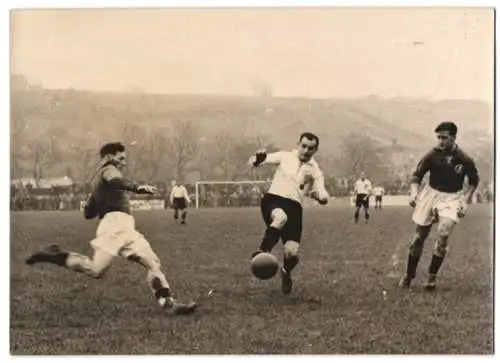 Fotografie Alois Sedlar, Ansicht Wien, Fussballspiel Admira Wacker vs. Amateure Fiat auf dem Sportklubplatz 1939