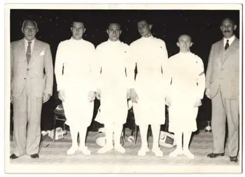 Fotografie Dainko, Ansicht Klagenfurt, Wörthersee-Sportfest, Florettfechter der belgischen Mannschaft