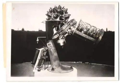 Fotografie Schostal, Ansicht Jena, Projektor im Zeiss Planetarium 1939