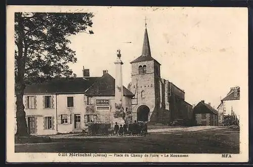 AK Mérinchal, Place du Champ de Foire, le Monument