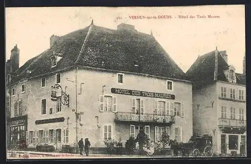 AK Verdun-sur-le-Doubs, Hôtel des Trois-Maures