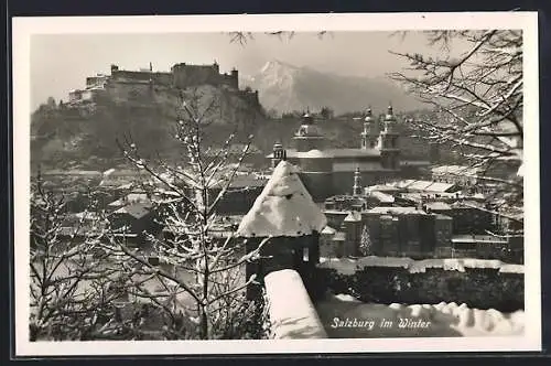 AK Salzburg, Teilansicht mit Festung Hohen-Salzburg im Winter