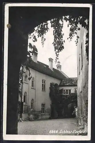 AK Seefeld, Innenhof im Schloss