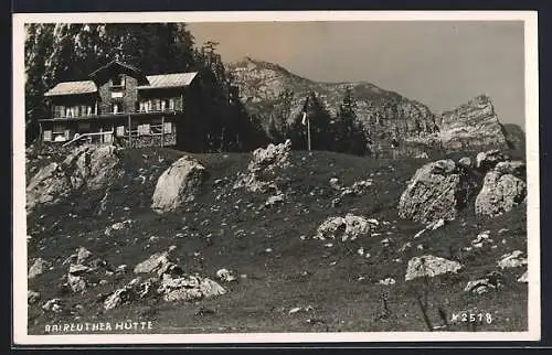 AK Bayreuther Hütte, Berghütte im Sonnenschein