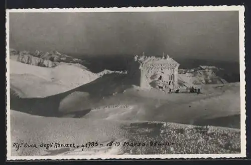 AK Rif. Duca degli Abruzzi, Berghütte im Tiefschnee