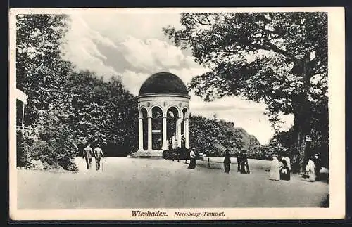 AK Wiesbaden, Blick auf den Neroberg-Tempel