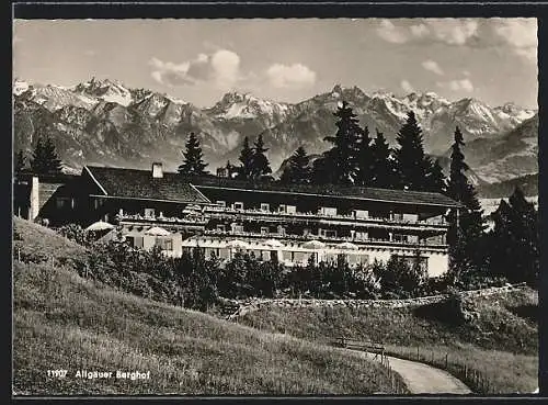 AK Sonthofen /Allgäu, Allgäuer Berghof mit Alpe Eck