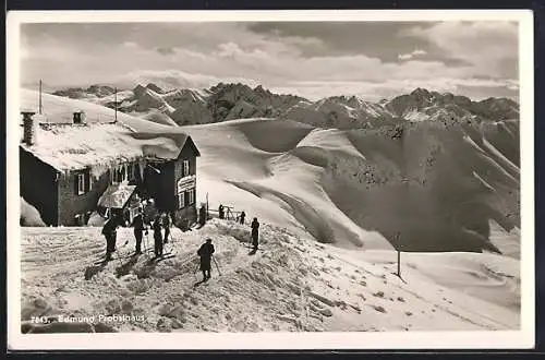 AK Edmund Probsthaus, eingeschneite Berghütte mit Blick zum Höfats & Mädelgabel