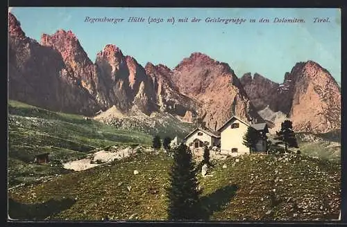 AK Regensburger Hütte, Berghütte mit der Geislergruppe in den Dolomiten