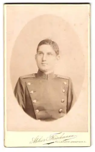 Fotografie Carl Fleischmann, Heilbronn, Clarastr. 2, Porträt Kavallerist in Uniform Rgt. 22