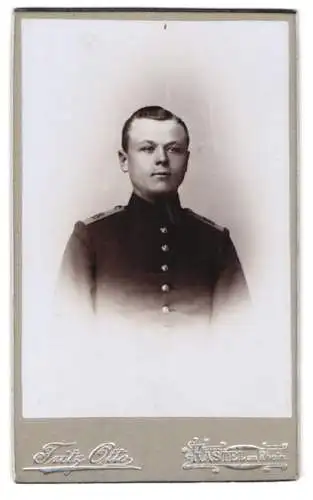 Fotografie Fritz Otto, Kastel am Rhein, Mainzer Strasse 31, Soldat in Uniform Rgt. 88