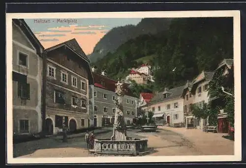 AK Hallstatt, Denkmal auf dem Marktplatz