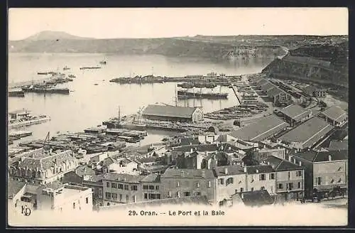 AK Oran, Le Port et la Baie