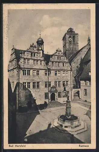 AK Bad Hersfeld, Rathaus mit Brunnen